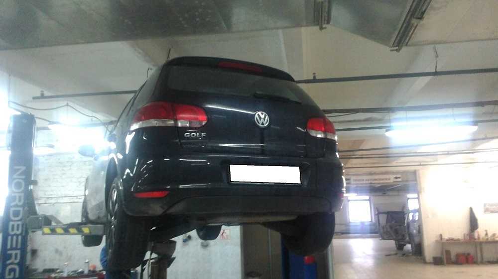 Замена масла (ТО) в VOLKSWAGEN Golf, год вып. 2011 - фото 3