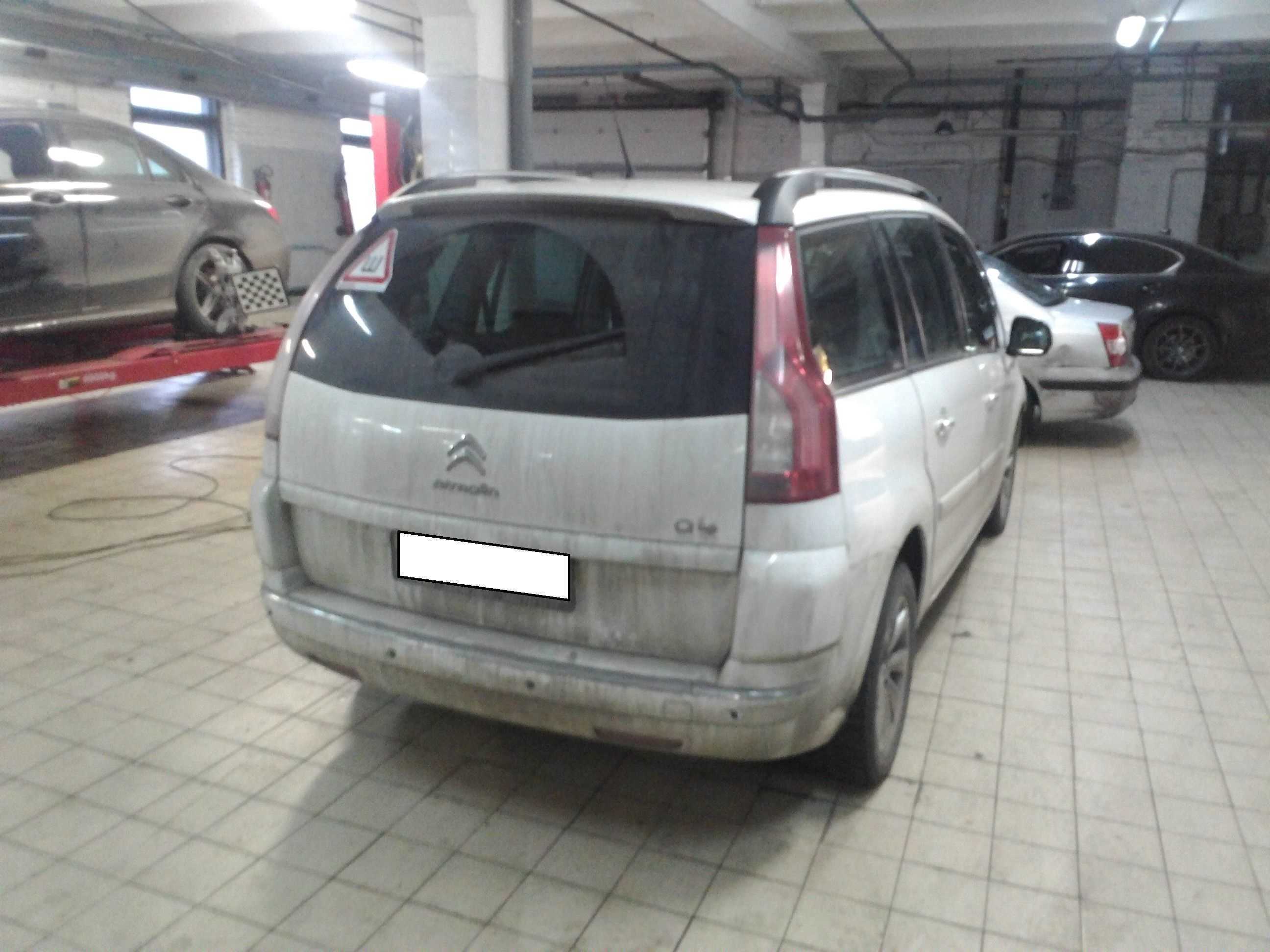 Замена мотора отопителя салона CITROEN C4 - фото 3